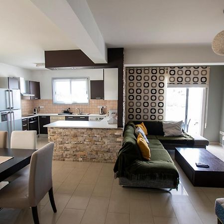 Glabur Stays - The Executive 2 Bdr - Nicosia City, Free Parking & Wifi, Welcomes You!!! Esterno foto